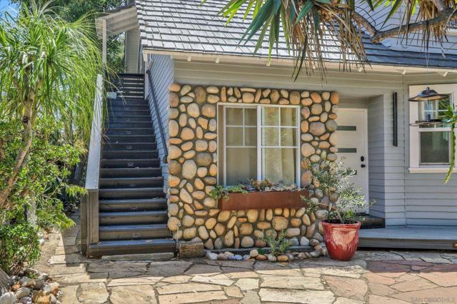 1035 Edgemont Place, San Diego CA: https://media.crmls.org/mediaz/c628b67b-9214-4772-a0f4-4452935f4ea8.jpg