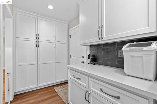 5521 Lanai Ct, Discovery Bay CA: https://media.crmls.org/mediaz/c6294248-205b-4256-9ea0-cebcef4fe51a.jpg