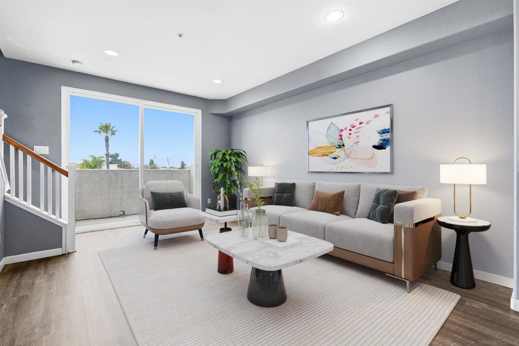 1760 E Palomar St #313