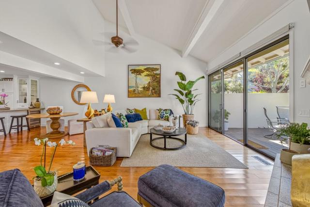 9524 Bay Court, Carmel CA: https://media.crmls.org/mediaz/c62976e6-6d99-4de4-a048-7df83d010d2b.jpg