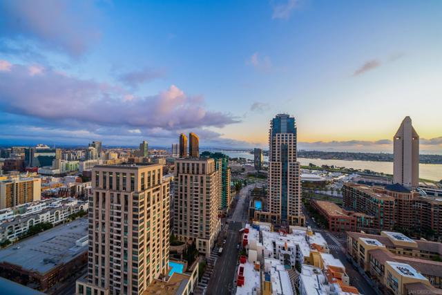 700 Front St, San Diego, California 92101, 2 Bedrooms Bedrooms, ,2 BathroomsBathrooms,Condominium,For Sale,Front St,250018560SD