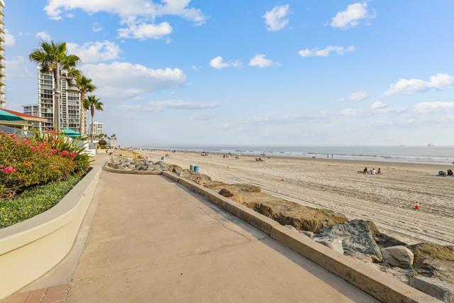 1830 Avenida Del Mundo, Coronado CA: https://media.crmls.org/mediaz/c62b737b-80c9-4d80-ba2f-9f1757c4f215.jpg