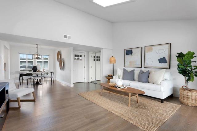 3630 Vista Campana S 6, Oceanside CA: https://media.crmls.org/mediaz/c62ba708-f775-4d7e-9a57-f63f5ce00e1c.jpg