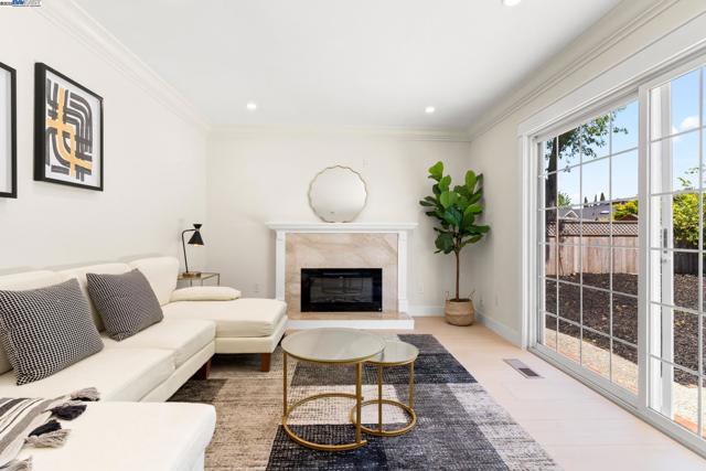 37807 Lobelia Dr, Newark CA: https://media.crmls.org/mediaz/c62c1098-68d7-462a-a8a8-b324ce527c7c.jpg