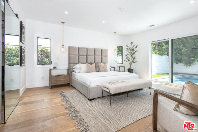 732 N Cherokee Avenue, Los Angeles CA: https://media.crmls.org/mediaz/c62ce31a-a855-46cf-9200-85ea0483f2e4.jpg