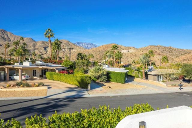 68159 Mountain View Road, Cathedral City CA: https://media.crmls.org/mediaz/c62d2a83-bcf8-4136-82ee-5ea80ca7ca8b.jpg