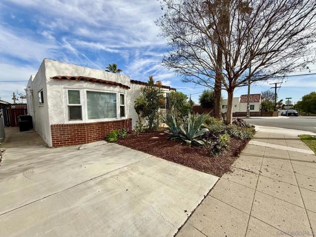 3406 Redwood St, San Diego, California 92104, 3 Bedrooms Bedrooms, ,2 BathroomsBathrooms,Single Family Residence,For Sale,Redwood St,250020570SD