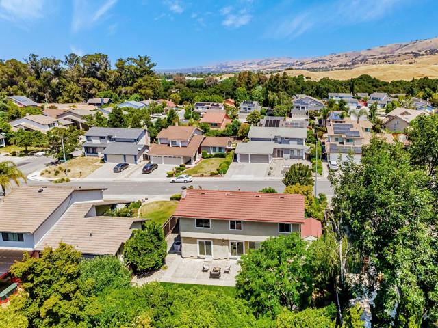 3012 Lake Estates Court, San Jose CA: https://media.crmls.org/mediaz/c62da0d3-529b-4844-a1c2-559e3ee9cc43.jpg