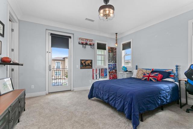 4719 Crespi Ct, Carlsbad CA: https://media.crmls.org/mediaz/c62f0781-827e-46c9-8bfd-860cc706d238.jpg