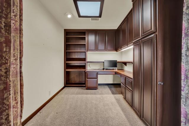 1310 Miracielo Court, San Marcos CA: https://media.crmls.org/mediaz/c62f4759-176d-49ab-aea9-72f363600c1d.jpg