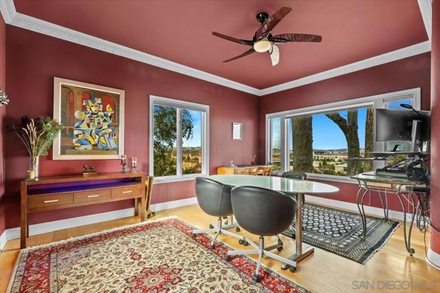 2205 Locust St, San Diego CA: https://media.crmls.org/mediaz/c62fe727-79c0-497a-9758-45302c40c190.jpg