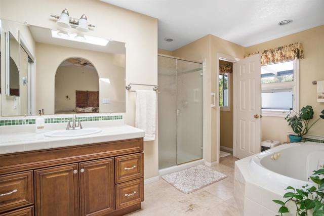 Image 13 of 31 For 755 Oleander Place