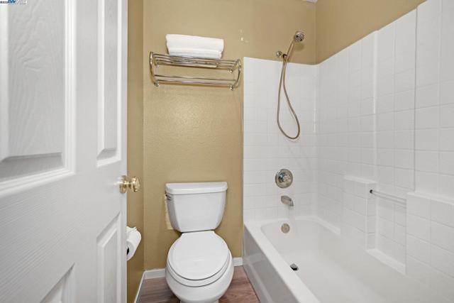96 Trixie Dr, Livermore CA: https://media.crmls.org/mediaz/c63143fa-078c-4ac1-84e6-809cad3a9e83.jpg