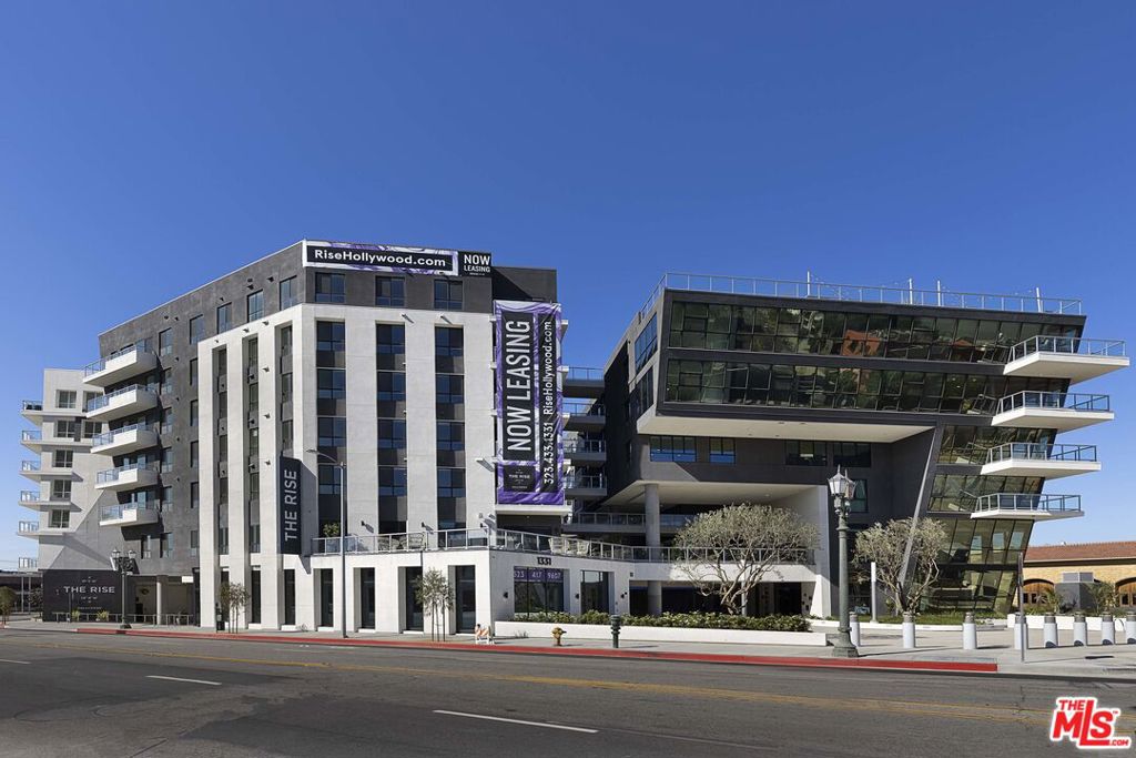 1331 N Cahuenga Boulevard 3414, Los Angeles, CA 90028