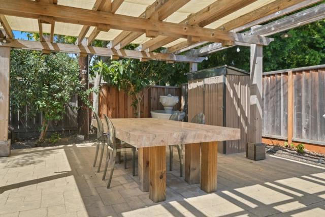 3172 Morris Drive, Palo Alto CA: https://media.crmls.org/mediaz/c63568e9-98b8-478c-b86a-e8c741cf8f5a.jpg