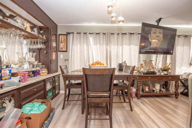 1010 Bobier Dr E, Vista CA: https://media.crmls.org/mediaz/c6357168-7826-4019-8cd4-e3de78ad43f9.jpg