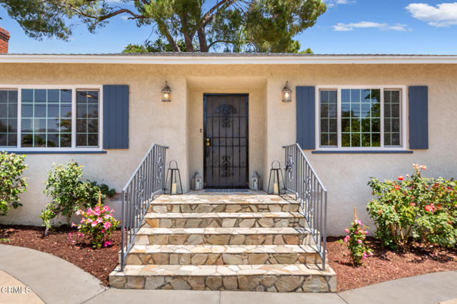 2767 Brookhill Street, La Crescenta CA: https://media.crmls.org/mediaz/c635e4b7-4729-4332-9686-c50e8b879969.jpg