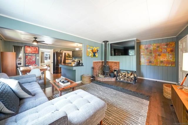 4314 Luneta Drive, Julian CA: https://media.crmls.org/mediaz/c6361ada-1791-4bc6-a2cf-6b7ed0bbc549.jpg