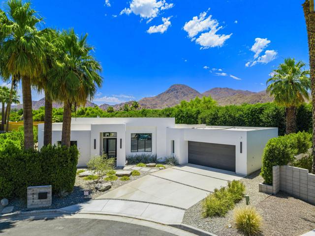 74846 Fox Hills Court, Palm Desert CA: https://media.crmls.org/mediaz/c637c627-ec3b-4e0d-a806-5e07dca03d45.jpg