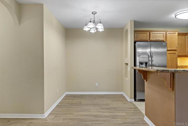 Detail Gallery Image 5 of 24 For 5252 Balboa Arms Dr #207,  San Diego,  CA 92117 - 2 Beds | 2 Baths