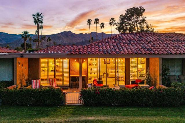 43 Sunrise Drive, Rancho Mirage CA: https://media.crmls.org/mediaz/c638b4f5-d437-4ee2-81b2-a90eeb233a41.jpg