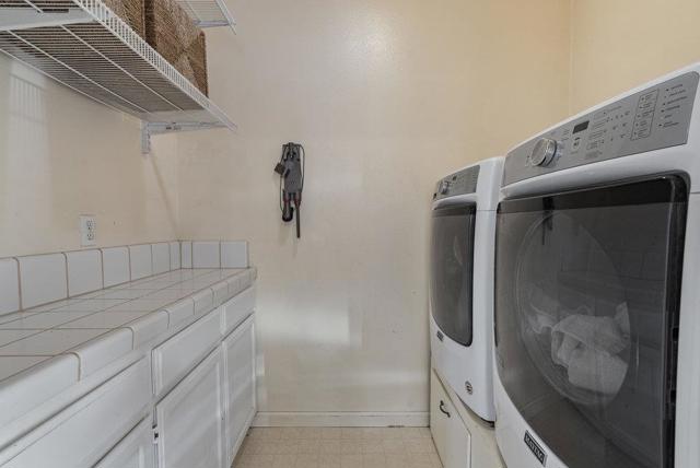 600 Gabriele Court, Hollister CA: https://media.crmls.org/mediaz/c63a8eca-5e0c-4a90-bc2d-951396917329.jpg