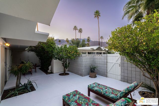 1772 S Araby Drive, Palm Springs CA: https://media.crmls.org/mediaz/c63ad12b-9b4f-4fe4-a754-ab5eab939a79.jpg