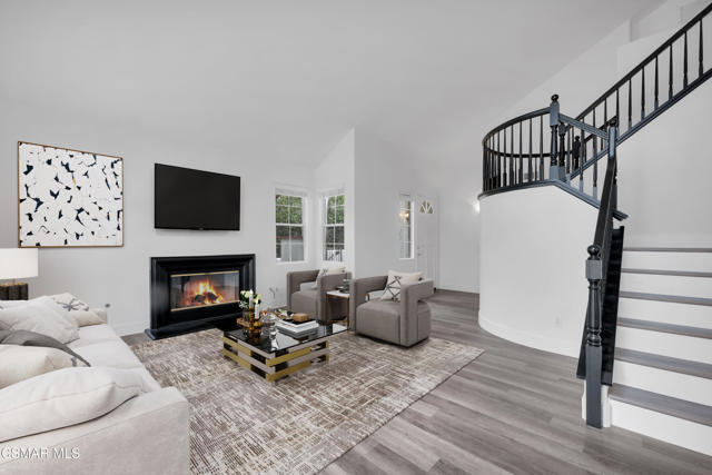 237 Camino Toluca, Camarillo CA: https://media.crmls.org/mediaz/c63b5c1b-ceb3-4673-af96-8ecb51708a0f.jpg