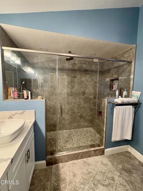 Detail Gallery Image 19 of 28 For 1940 Kensington Ln, Oxnard,  CA 93030 - 4 Beds | 4 Baths