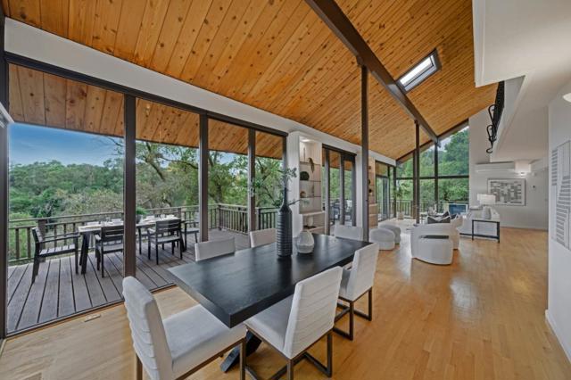 435 Golden Oak Drive, Portola Valley CA: https://media.crmls.org/mediaz/c63c5d58-10e7-4b33-8f84-8503d39d0991.jpg