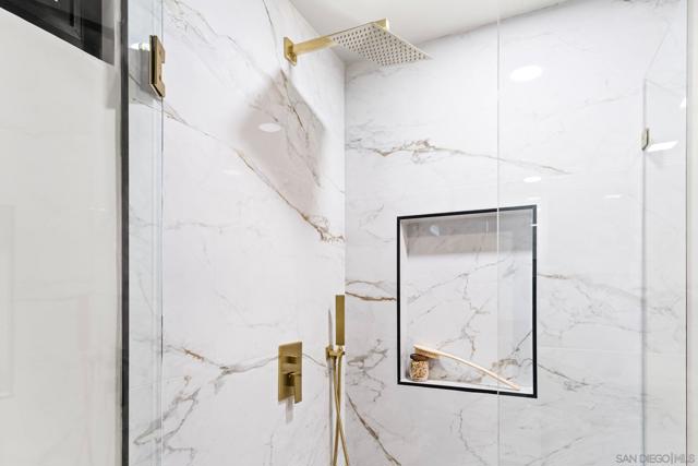 13334 Barbados Way, Del Mar CA: https://media.crmls.org/mediaz/c63c6f54-c07f-4544-8f14-de2c035747bf.jpg