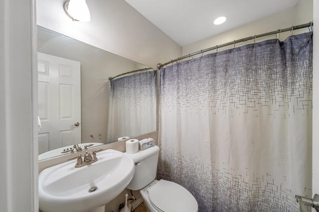 1492 N Marina Drive, Thermal CA: https://media.crmls.org/mediaz/c63d96ae-dadc-411f-aa0d-ff0613a0cf13.jpg