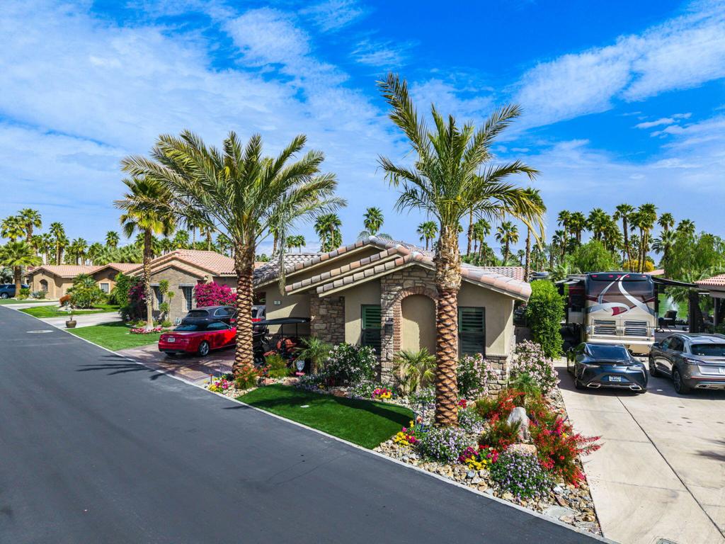 MLS #219136023DA image #2