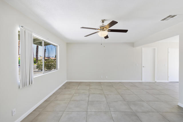 73765 Catalina Way, Palm Desert CA: https://media.crmls.org/mediaz/c63f2e27-9baf-4843-8973-1e2ee2d08ac0.jpg