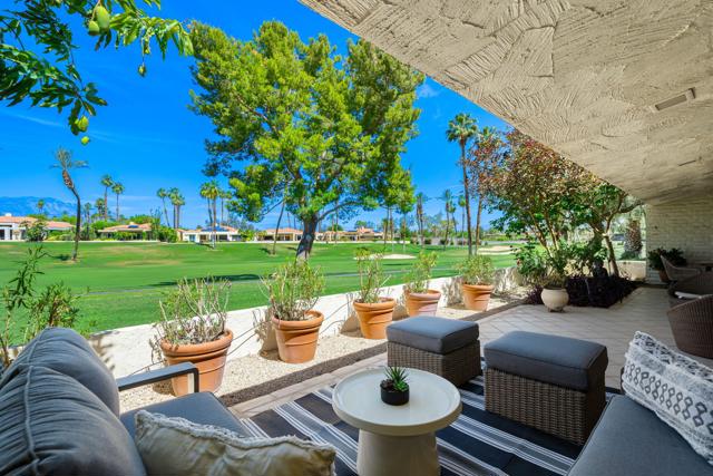 44825 Guadalupe Drive, Indian Wells CA: https://media.crmls.org/mediaz/c63fcc24-3210-4759-abac-959dd97ba350.jpg