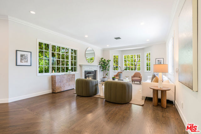 11797 CHAPARAL Street, Los Angeles CA: https://media.crmls.org/mediaz/c6409b7c-7e7d-4362-a037-b098c89145e5.jpg