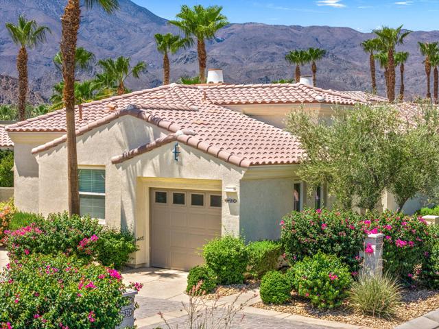 80813 Calle Azul, La Quinta CA: https://media.crmls.org/mediaz/c640d6a3-07f1-45dc-98a9-e6b1a608afed.jpg