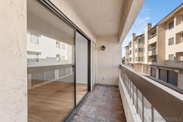 6747 Friars Rd, San Diego CA: https://media.crmls.org/mediaz/c641150c-f7c8-4d64-b154-a99aa97c868c.jpg