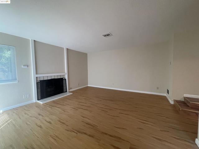 3901 Clayton Rd, Concord CA: https://media.crmls.org/mediaz/c641c173-3df3-4d04-8ba0-20ba8786d2bc.jpg