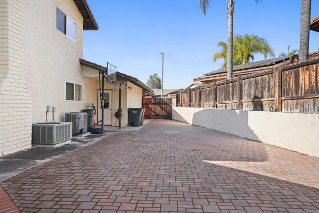 Detail Gallery Image 71 of 75 For 1927 Belmore Ct, El Cajon,  CA 92020 - 3 Beds | 2/1 Baths