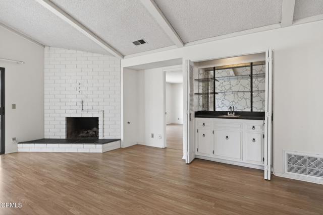 Detail Gallery Image 12 of 50 For 2920 Seahorse Ave, Ventura,  CA 93001 - 3 Beds | 2 Baths