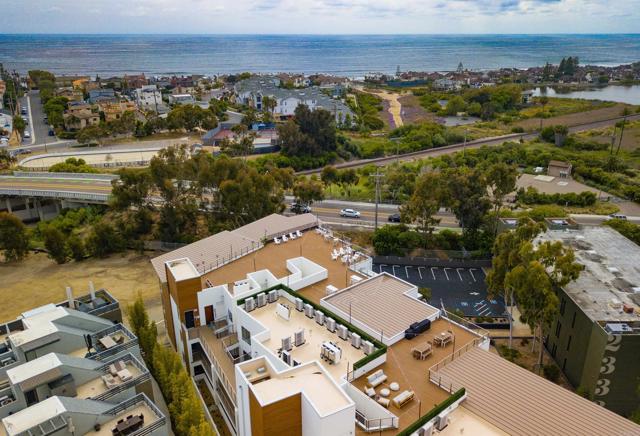 2501 State Street, Carlsbad, California 92008, 2 Bedrooms Bedrooms, ,3 BathroomsBathrooms,Residential rental,For Sale,State Street,NDP2404954