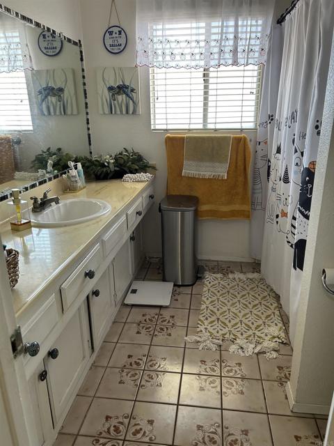 Home for Sale in Bonita