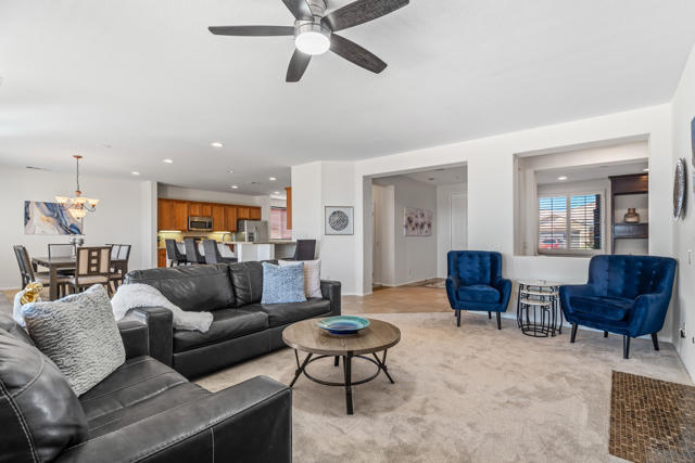 Image 9 of 45 For 84345 Volare Avenue