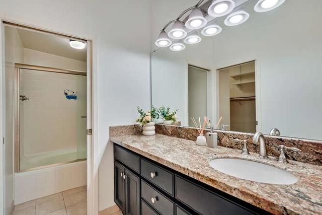 425 N El Camino Real, San Mateo CA: https://media.crmls.org/mediaz/c6433ddf-d86d-43b2-9c60-3bf7a8e453e3.jpg
