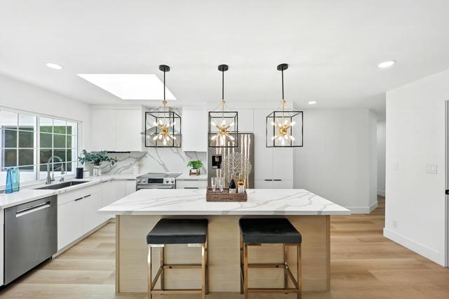 168 Park Dartmouth Place, San Jose CA: https://media.crmls.org/mediaz/c64374b9-00ef-4303-ba6d-2eeb89033630.jpg