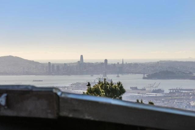 58 Villanova Drive, Oakland CA: https://media.crmls.org/mediaz/c645ed67-ba66-4d34-8a37-e0014751e8a1.jpg