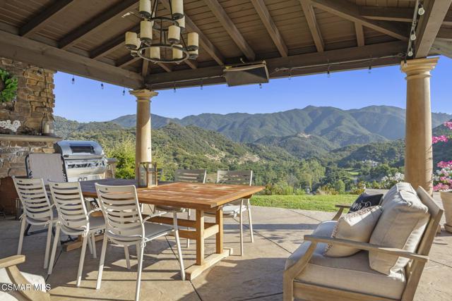 82 Queens Garden Drive, Thousand Oaks CA: https://media.crmls.org/mediaz/c646bd49-cd53-4bac-96ca-5b14d1a74f6f.jpg