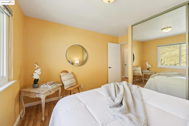 2353 Benham Ct, Walnut Creek CA: https://media.crmls.org/mediaz/c646efc2-aee7-491d-b1ca-e2648eb52129.jpg