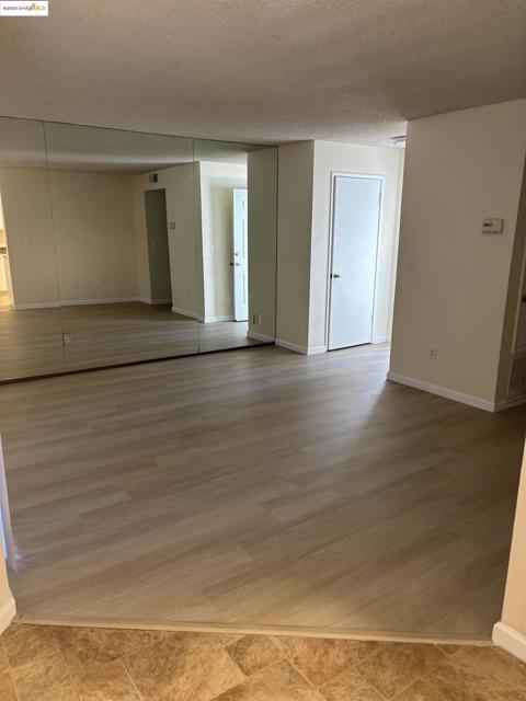 2926 winding lane, Antioch CA: https://media.crmls.org/mediaz/c6476649-d6c6-42d9-b727-0601687ed489.jpg